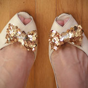 DIY Shoe Clip by Liz Stanley for Momtastic